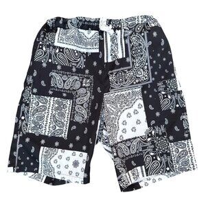 Mens Elastic Waist Paisley Bandana Print Black & White Cotton Shorts Size L